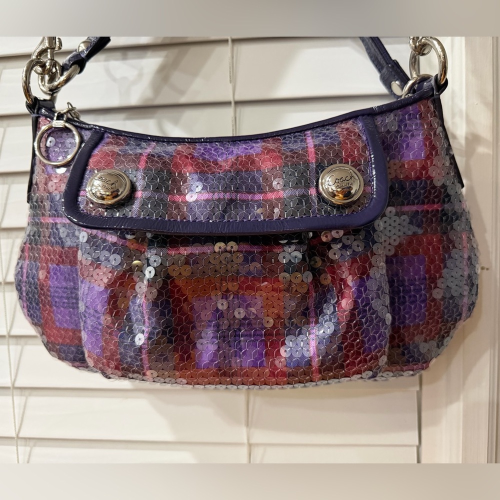 Coach Poppy Tartan Groovy Shoulder Bag! So Cute & Dainty! Definitely Must Buy ๐ - Picture 3 of 11